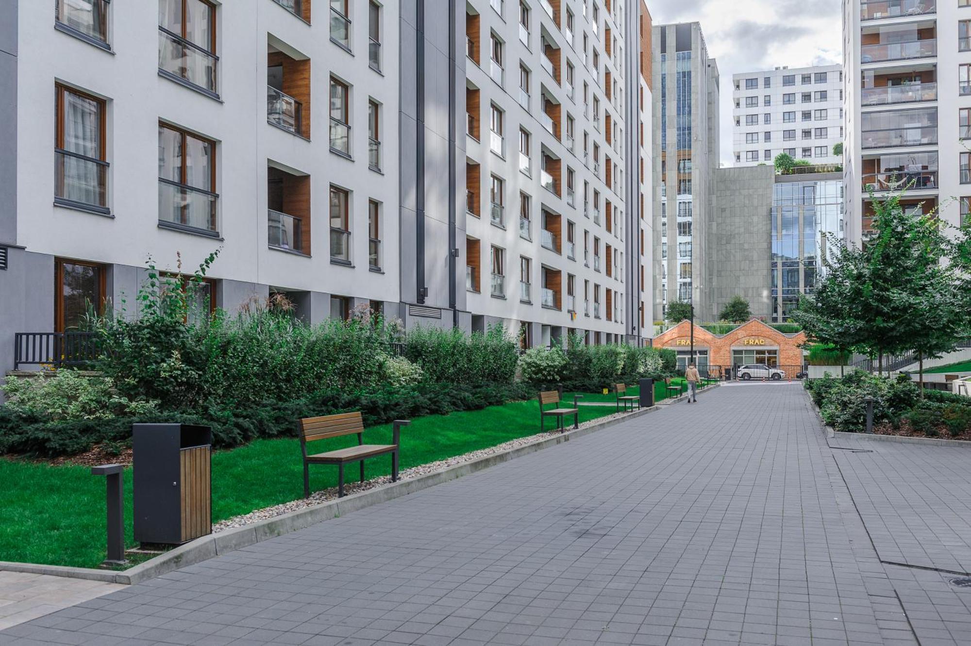 Lumina Apartment With Parking Near Muzeum Powstania Varşova Dış mekan fotoğraf